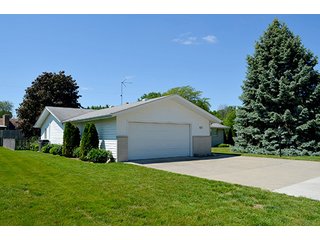 Property photo 33 - Beautiful 3 Bedroom Ranch & Personal Property - Stein Estate